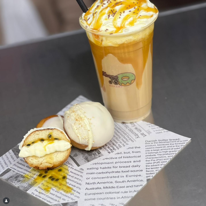 Mumma J’s Bakery food truck serving doughnuts and desserts in Perth