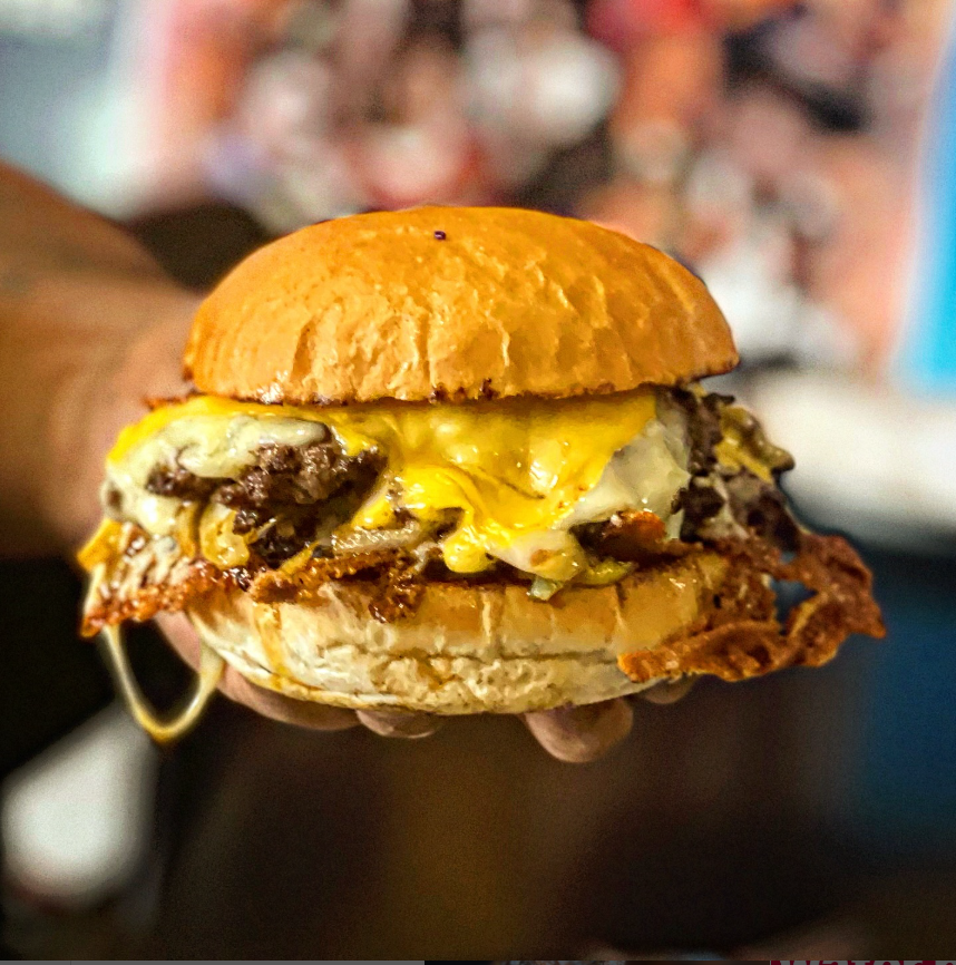 Simon Says BNC food truck serving BBQ burgers and tacos in Perth