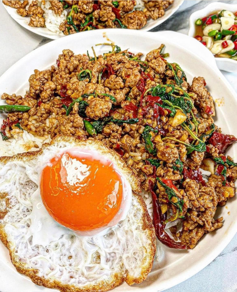 Praw Thai food truck serving authentic Thai street food in Perth