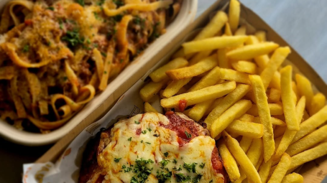 Parmi & Pasta Perth food truck serving chicken parmigiana and pasta